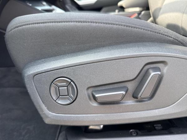 Audi Q3 SUV advanced 35 TFSI S tronic LED FLA ACC