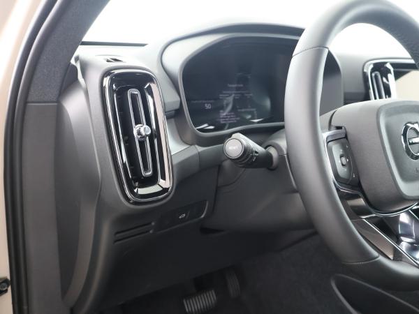 Volvo XC40 B3 Plus Dark inkl. Winterräder ❗Lagerwagenabverkauf❗