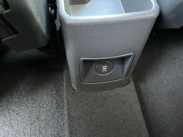 Ford Tourneo Courier Active 125 PS Automatik * Sofort Verfügbar*