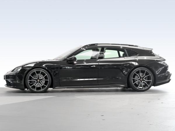 Porsche Taycan Sport Turismo Black Edition
