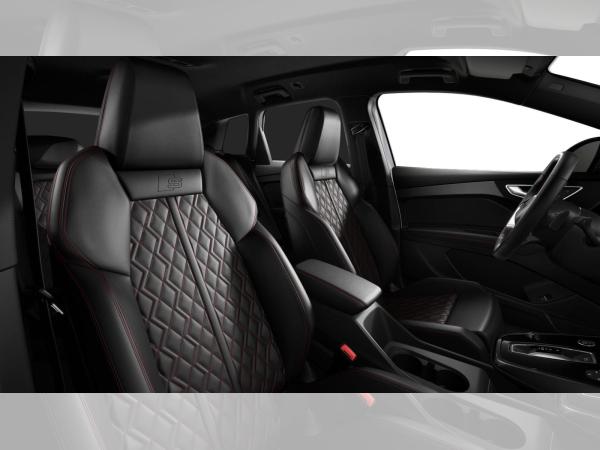 Audi Q4 e-tron 55 quattro advanced - kurzfristig verfügbar !