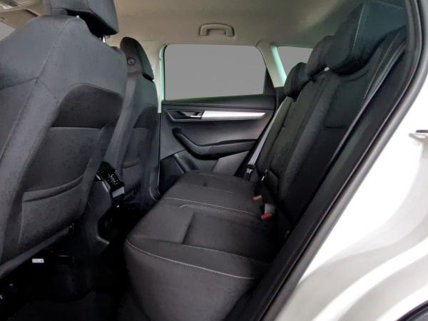 Skoda Karoq 1.5 TSI Selection Tour DSG *AHK*R-Kamera*