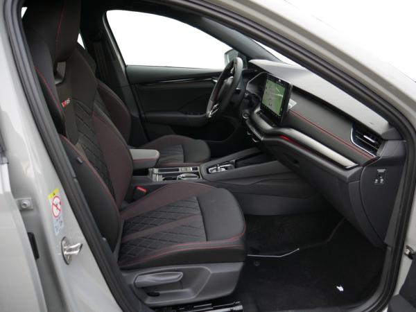 Skoda Octavia Combi 2.0 TSI DSG RS MATRIX AHK PDC *826*