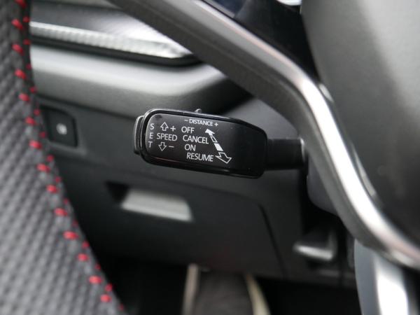 Skoda Octavia Combi 2.0 TSI DSG RS MATRIX AHK PDC *826*