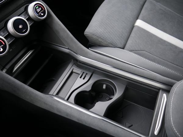 Skoda Kodiaq 2.0 TSI DSG Sportline 4x4  Pano AHK 7-Sitzer *862*