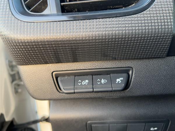 Renault Kangoo E-TECH RAPID L1 8 FACH BEREIFT