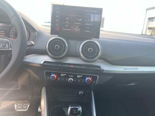 Audi Q2 basis 35 TFSI 110(150) kW(PS) S tronic 18''