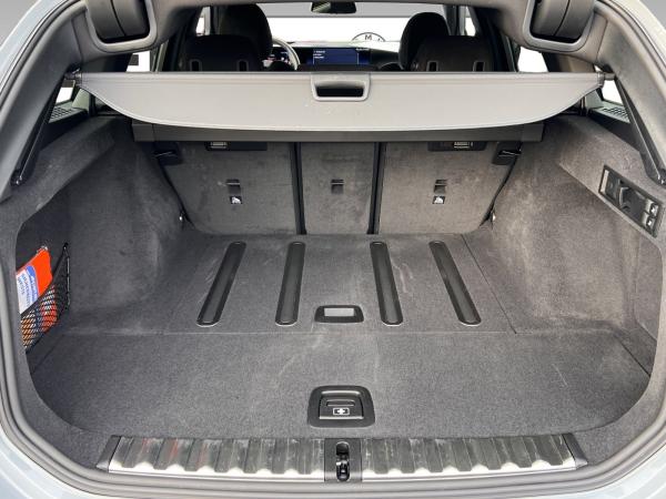 BMW 320 320d xDrive Touring M Sportpaket ab 500? Brutto Euro Leasing  HiFi DAB LED