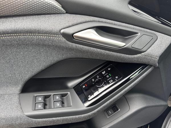 Audi A6 e-tron A6 Avant e-tron *Tech Plus*S LINE*AHK*