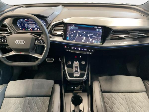 Audi Q4 e-tron Q4 45 e-tron ACC AHK AUT Fernlichtass. LM