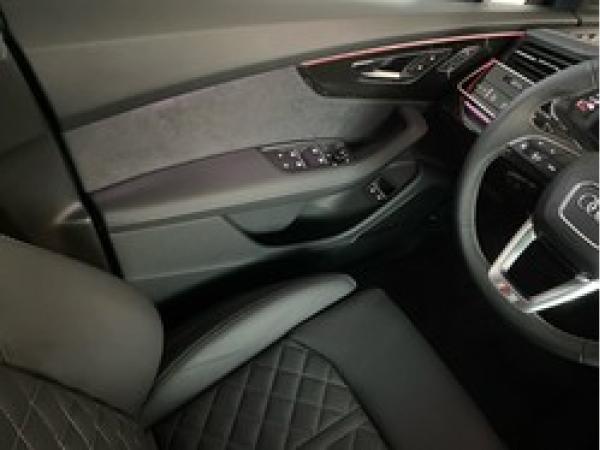 Audi Q7 Audi Q7 SUV S line business TFSI e quattro 360 kW