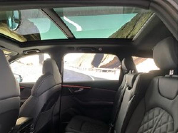 Audi Q7 Audi Q7 SUV S line business TFSI e quattro 360 kW