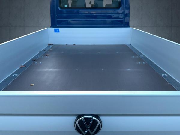 Volkswagen Crafter DOKA-130 km/h-SHZG-GJR-AHK-HECKANTRIEB-7 SITZE