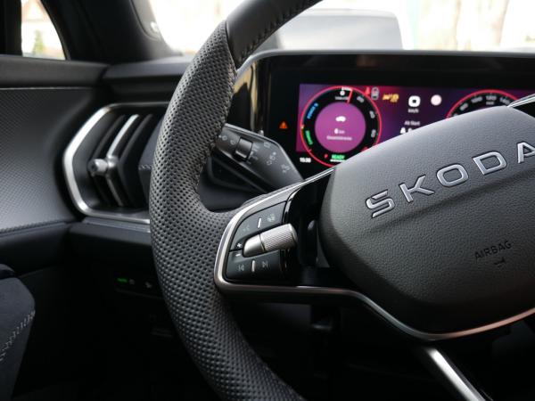 Skoda Kodiaq 1.5 TSI DSG i.V. Hybrid Sportline LED AHK *847*