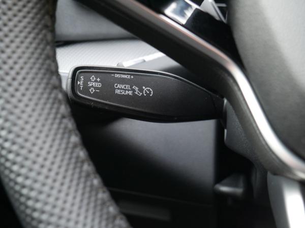 Skoda Kodiaq 1.5 TSI DSG i.V. Hybrid Sportline LED AHK *847*