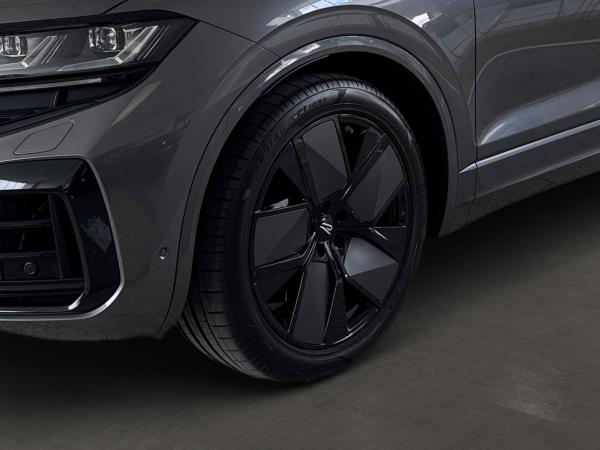 Volkswagen Touareg R 3.0TSI eHybrid +KAMERA+DYNAUDIO+