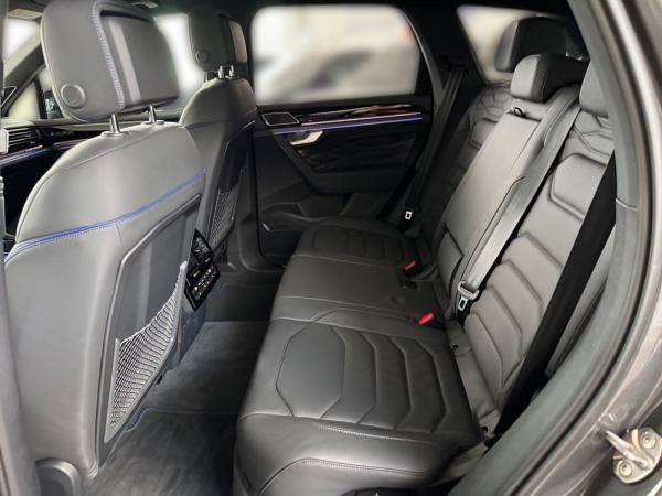 Volkswagen Touareg R 3.0TSI eHybrid +KAMERA+DYNAUDIO+