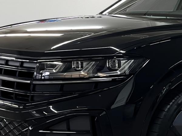 Volkswagen Touareg 3.0 TDI R-Line 4Motion Leder Standh.Navi