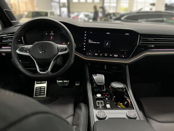 Volkswagen Touareg 3.0 TDI R-Line 4Motion Leder Standh.Navi
