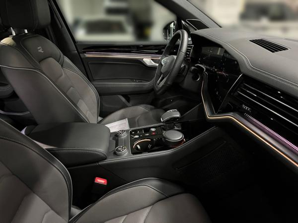 Volkswagen Touareg 3.0 TDI R-Line 4Motion Leder Standh.Navi
