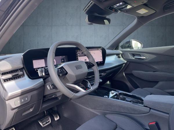 Audi Q3 e-hybrid TECH PLUS Int./ext. S line WKR *SOFORT VERFÜGBAR*