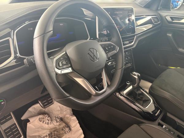 Volkswagen T-Roc R-LINE 1.5 TSI DSG +AHK+RKAM+ACC+APP+NAVI+LM