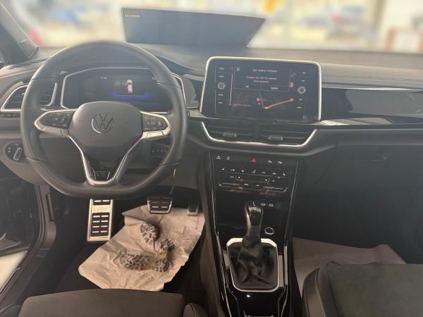 Volkswagen T-Roc R-LINE 1.5 TSI DSG +AHK+RKAM+ACC+APP+NAVI+LM