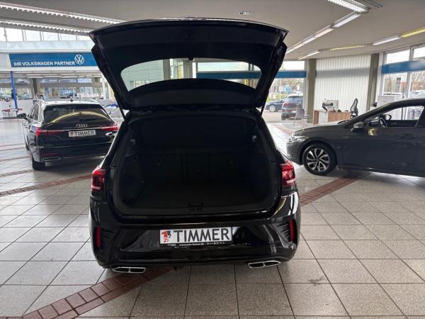 Volkswagen T-Roc R-LINE 1.5 TSI DSG +AHK+RKAM+ACC+APP+NAVI+LM