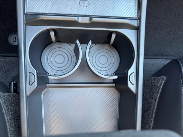 Kia EV4 81 kWh 150 kW Earth Frontantrieb