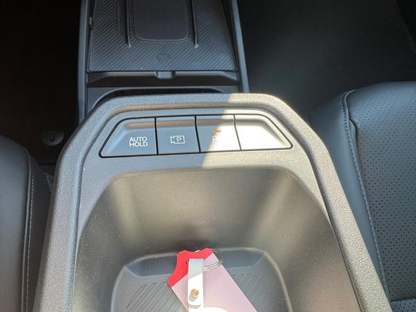 Kia EV4 81 kWh 150 kW Earth Frontantrieb