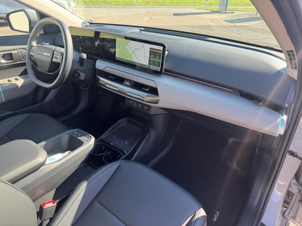 Kia EV4 81 kWh 150 kW Earth Frontantrieb