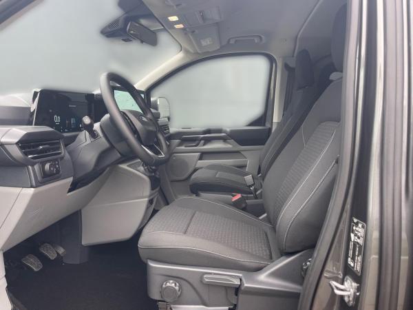 Ford Tourneo Custom Ford Tourneo Custom 2.0T Trend Navi LED Klimaautom Ford Tourneo Custom Ford Tourneo Custom 2.0T Trend Navi LED Klimaautom