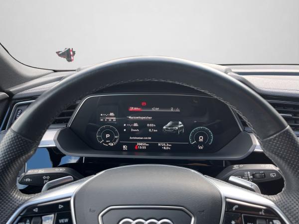 Audi Q8 e-tron S line quattro AHK MATRIX 360°KAMERA ACC NAVI+