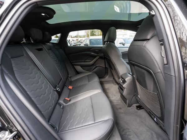 Audi A6 e-tron A6 Sportback e-tron !0,25%! S Line 360° PANO HUD Leder AHK // Sofort verfügbar!!!