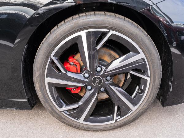 Audi A6 e-tron A6 Sportback e-tron !0,25%! S Line 360° PANO HUD Leder AHK // Sofort verfügbar!!!