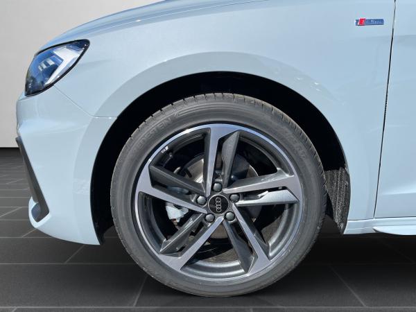 Audi A1 Sportback S line 30 TFSI S tronic CARPLAY LED SHZ ACC