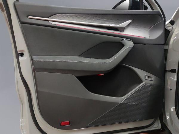 Skoda Kodiaq Sportline 2.0 TDI DSG 4x4 AHK LED NAVI