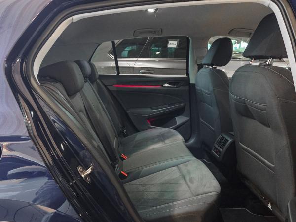 Volkswagen Golf VIII 1.4 eHybrid DSG Style Parklenkassistent