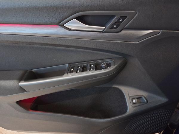 Volkswagen Golf VIII 1.4 eHybrid DSG Style Parklenkassistent