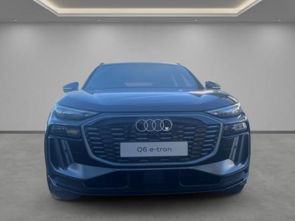 Audi Q6 e-tron SUV quattro 315 kW AHK 21''