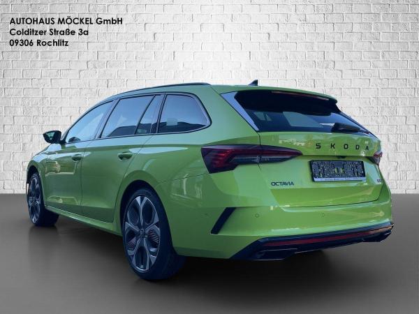 Skoda Octavia Combi RS DSG/DCC/AHK/Stdhz/Panodach/Anschlussgarantie