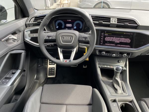 Audi Q3 40 TFSI quattro s tronic S line LED AHK RFK ACC