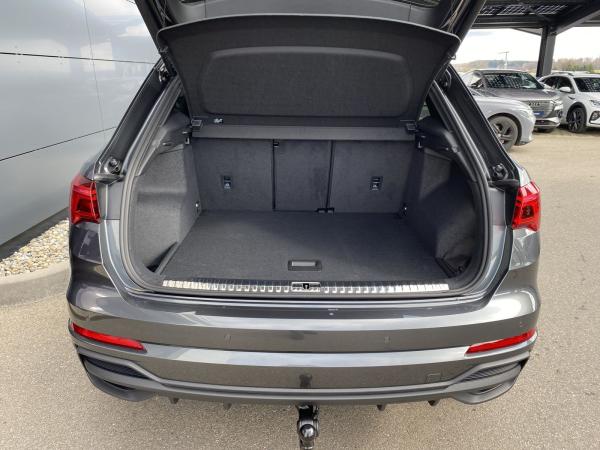 Audi Q3 40 TFSI quattro s tronic S line LED AHK RFK ACC