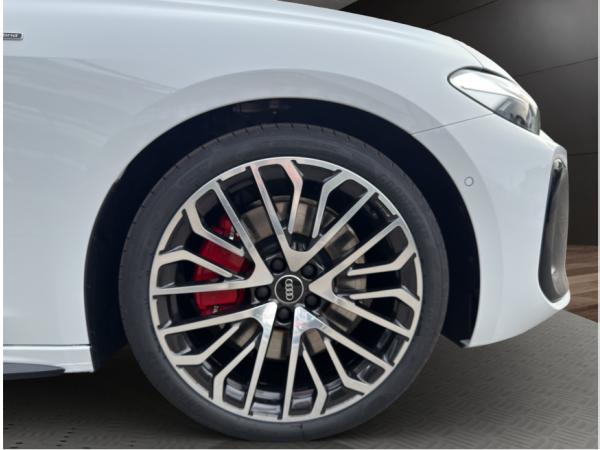 Audi A5 Avant e-hybrid quattro 270 kW S tronic / Tech pro / HUD / AHK / PANO / B & O / MEMORY