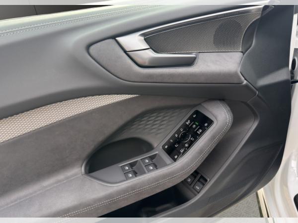 Audi A5 Avant e-hybrid quattro 270 kW S tronic / Tech pro / HUD / AHK / PANO / B & O / MEMORY