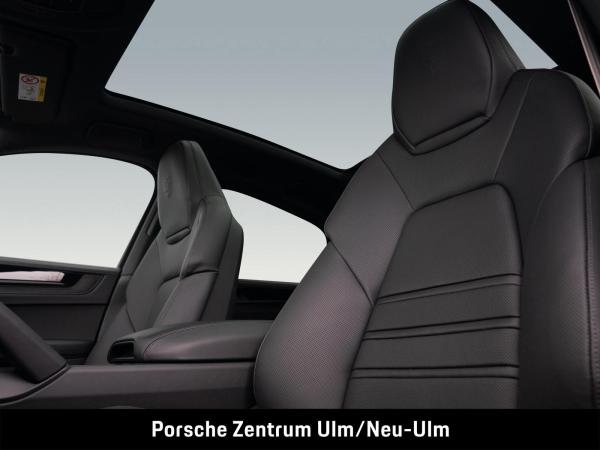 Porsche Cayenne E-Hybrid Coupé Black Edition kreide, SportDesign-Paket, AHK, 21-Räder, InnoDrive, Sitzbelüftung