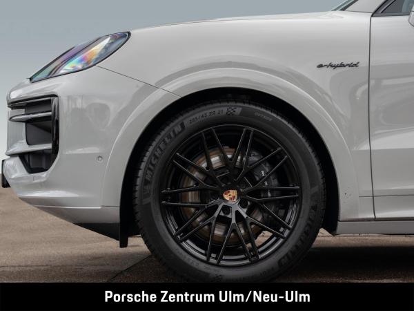 Porsche Cayenne E-Hybrid Coupé Black Edition kreide, SportDesign-Paket, AHK, 21-Räder, InnoDrive, Sitzbelüftung