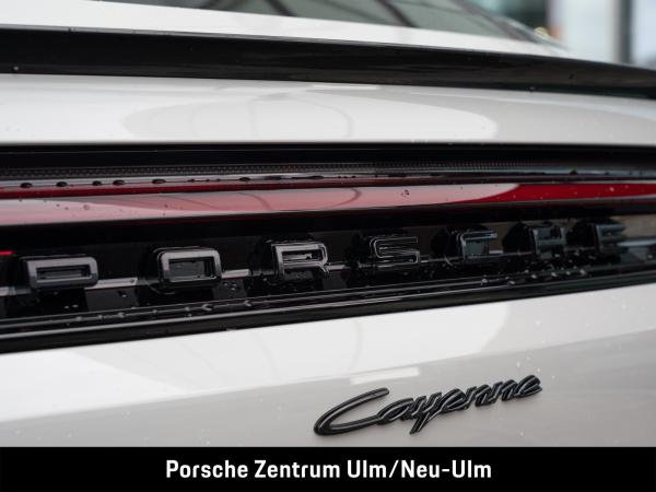 Porsche Cayenne E-Hybrid Coupé Black Edition kreide, SportDesign-Paket, AHK, 21-Räder, InnoDrive, Sitzbelüftung
