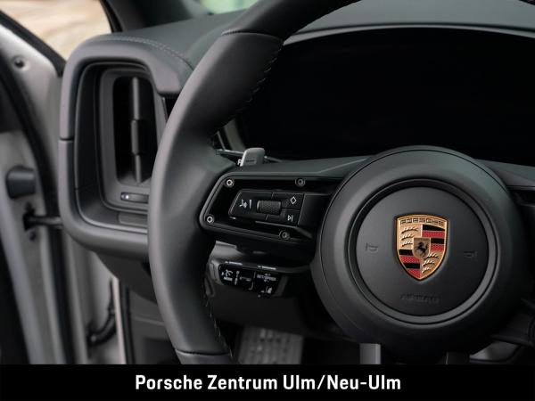 Porsche Cayenne E-Hybrid Coupé Black Edition kreide, SportDesign-Paket, AHK, 21-Räder, InnoDrive, Sitzbelüftung