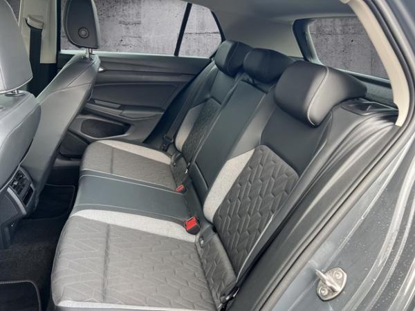 Volkswagen Golf 1.5 eTSI DSG - Facelift GOAL - AHK ACC NAVI DAB